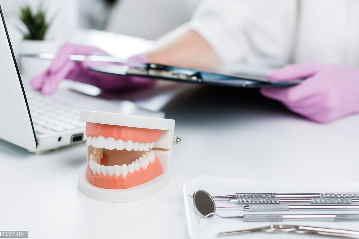 AI Voice Assistant for Dental Clinics and DSOs: Smarter Front-Desk Automation That Delivers Results