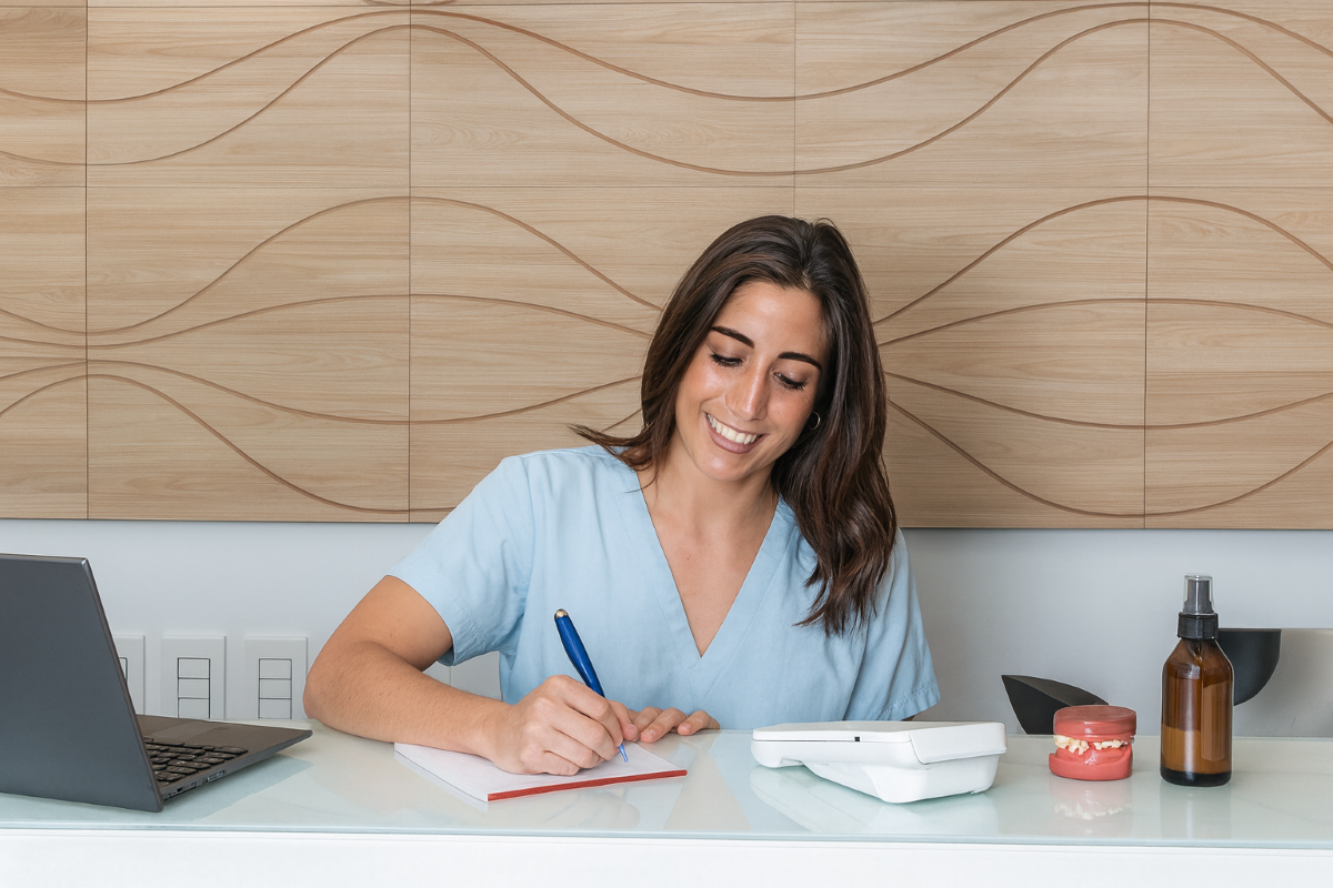 Why Every Modern Dental Clinic Needs an AI Voice Assistant to Stay Ahead